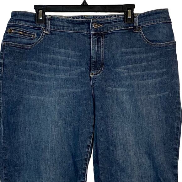 Chico's Platinum Denim Blue Straight Leg Jeans Size 16 - Picture 2 of 6